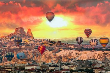 2-Day Cappadocia Tour from Istanbul with Hot air balloon