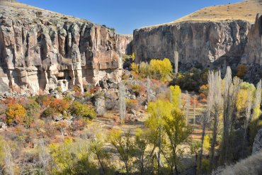 Full-Day Derinkuyu Underground City & Ihlara Valley Tour